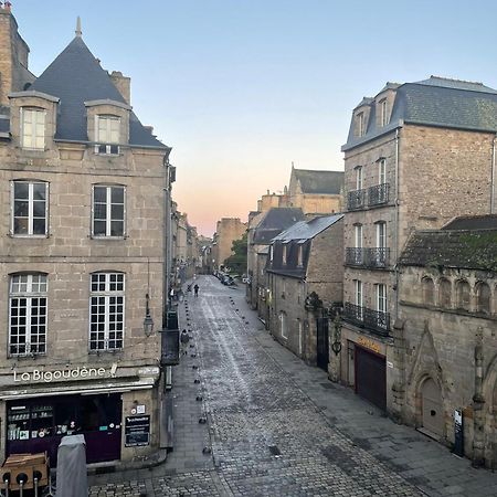 Spacieux Appartement Au Coeur Du Centre Historique De Dinan Ngoại thất bức ảnh