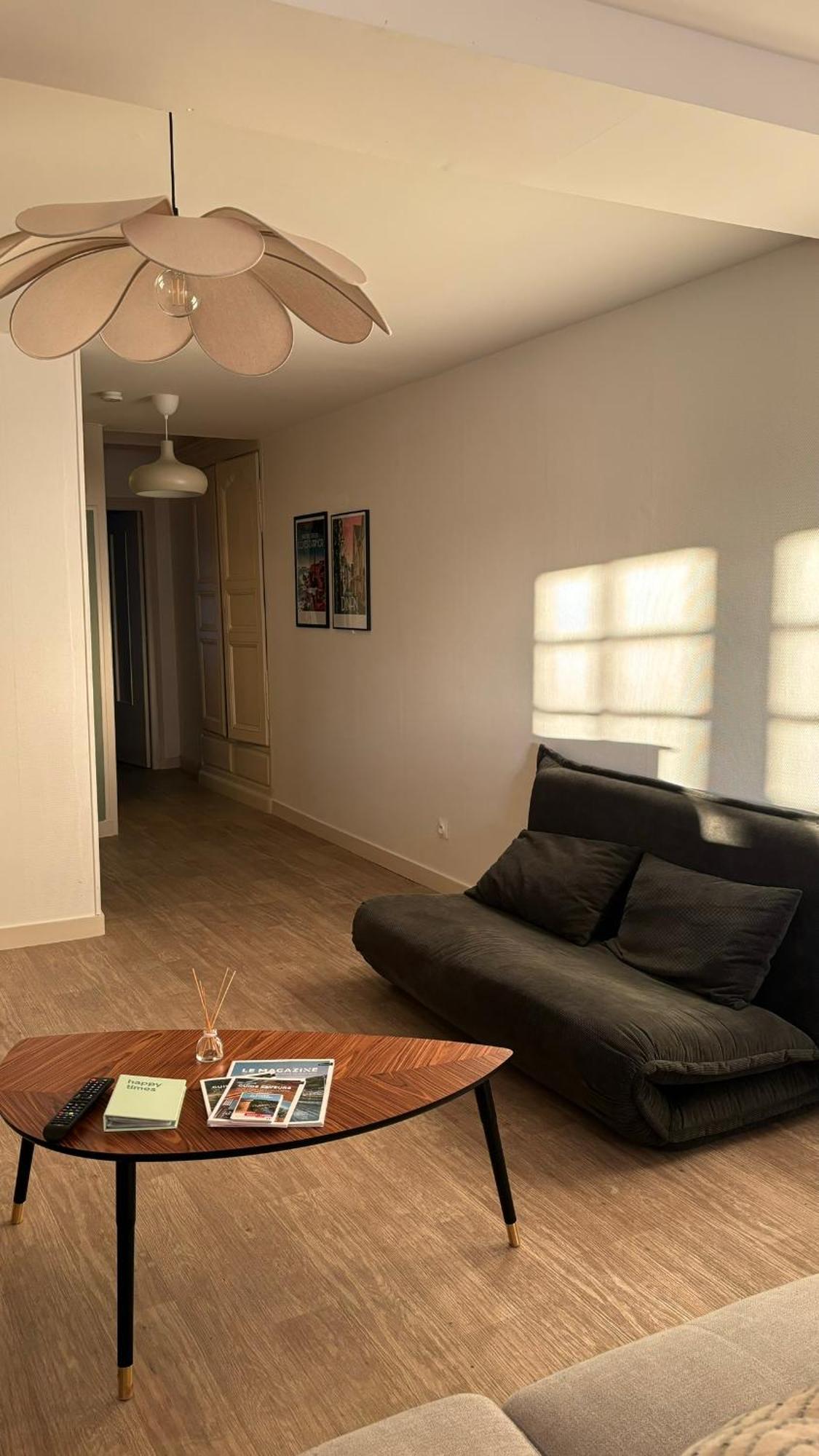 Spacieux Appartement Au Coeur Du Centre Historique De Dinan Ngoại thất bức ảnh